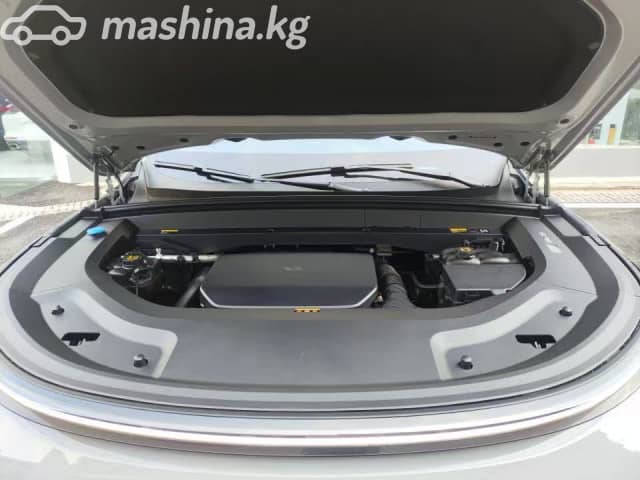 LiXiang L9 Рестайлинг 1.5hyb AT 4WD