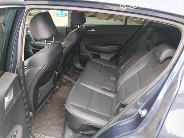 Kia Sportage IV Рестайлинг 2.0d AT