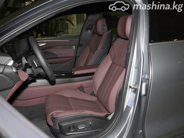 Audi A6 V (C8) Рестайлинг 40 TFSI Long 2.0 AMT