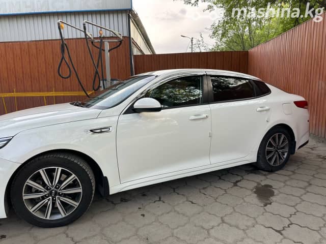 Kia K5 III LPi 2.0 AT