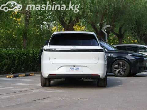 LiXiang L6 1.5hyb AT 4WD