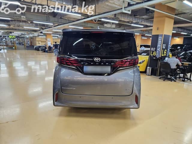 Toyota Alphard IV 2.5hyb CVT 4WD