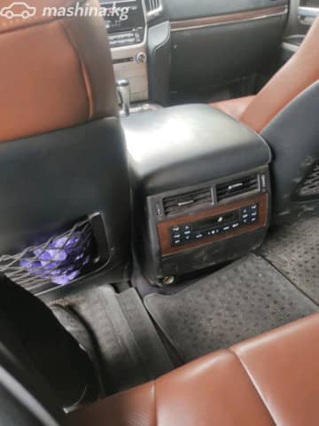 Toyota Land Cruiser 200 Series Рестайлинг 2 4.5d AT 4WD