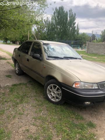 Daewoo Nexia I 1.5 MT