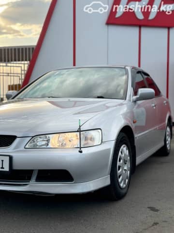 Honda Accord VI 1.8 AT