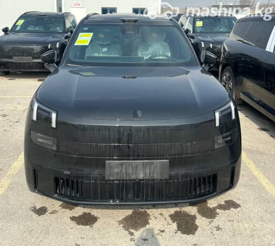 Lynk & Co 900 2.0hyb AT 4WD