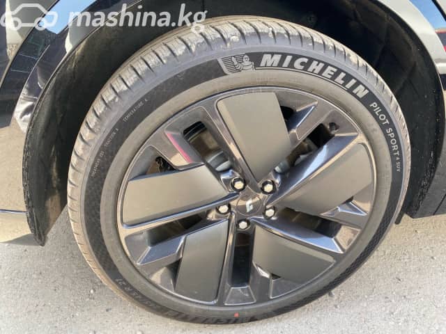 LiXiang L8 Рестайлинг 1.5hyb AT 4WD