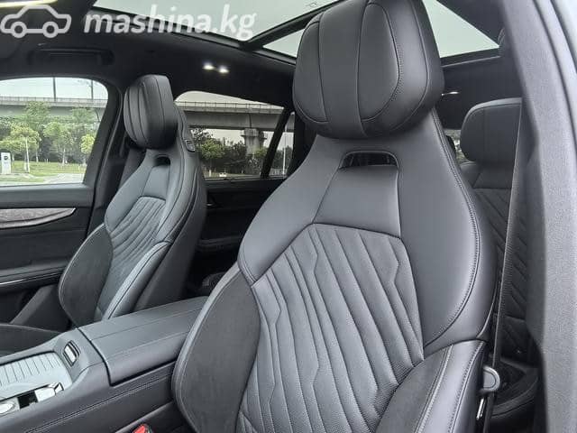 Lynk & Co 09 MHEV 2.0 AT 4WD