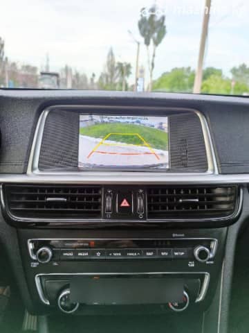 Kia K5 II 2.0 AT