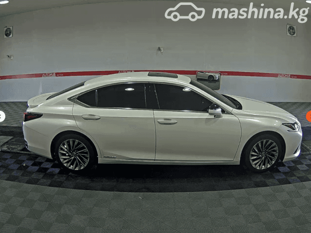 Lexus ES VII 300h 2.5hyb CVT