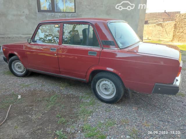 ВАЗ (Lada) 2107 21074-30 1.6 MT