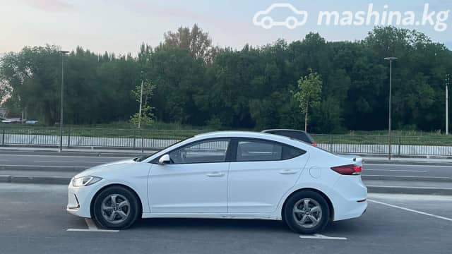 Hyundai Avante VI 1.6 AT
