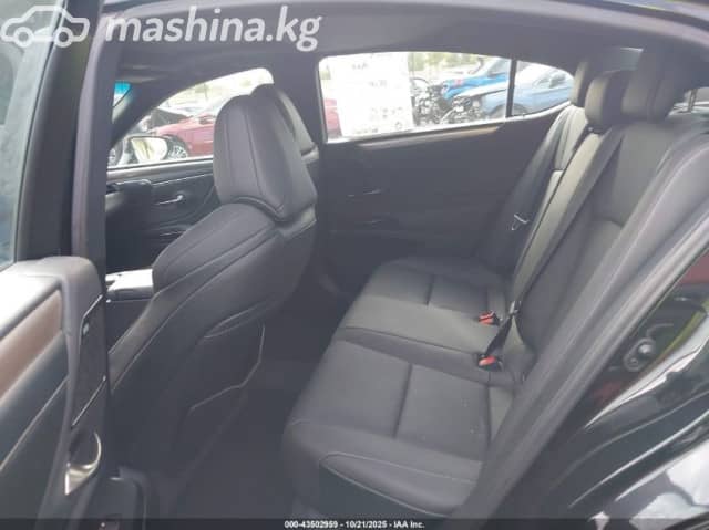 Lexus ES VII Рестайлинг 300h 2.5hyb CVT