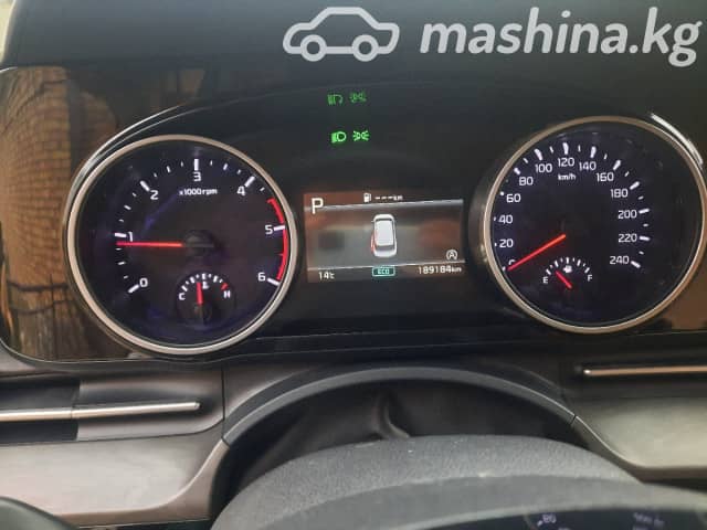 Kia Carnival IV 2.2d AT