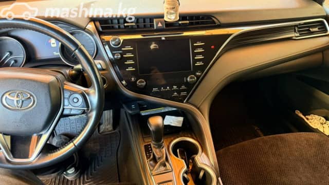 Toyota Camry VIII (XV70) 2.5 AT