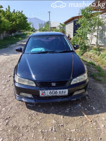 Honda Accord VI 1.8 AT