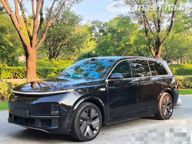 LiXiang L9 Рестайлинг 1.5hyb AT 4WD