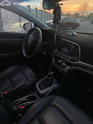 Hyundai Avante VI 1.6 AT