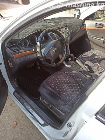 Hyundai Sonata V (NF) 2.0 AT