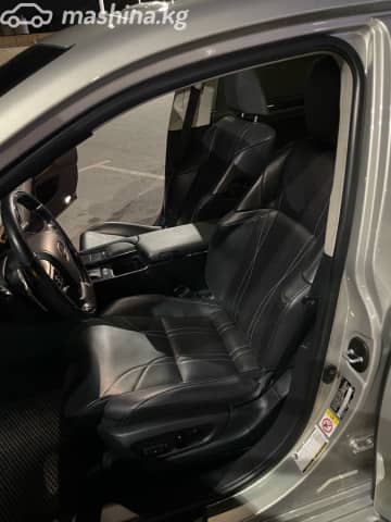 Lexus ES VII 300h 2.5hyb CVT