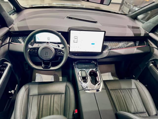 Zeekr 009 I 116 kWh Electro AT 4WD