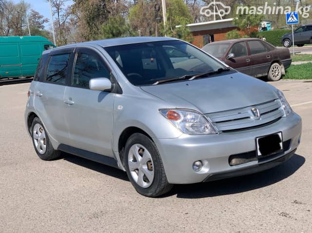 Toyota Ist I 1.3 AT