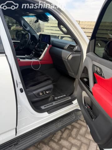 Lexus LX IV 600 3.5 AT 4WD