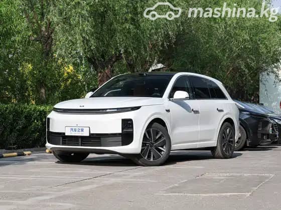 LiXiang L6 1.5hyb AT 4WD