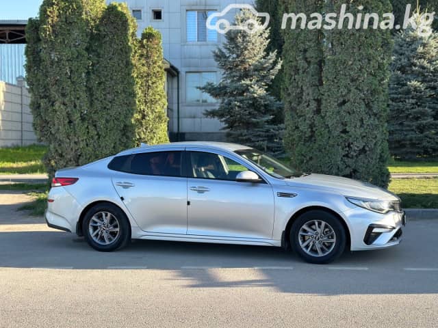 Kia K5 II 2.0 AT