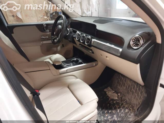 Mercedes-Benz GLB I (X247) 250 2.0 AMT 4WD