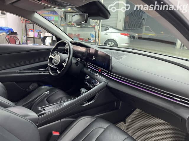 Hyundai Avante VII 1.6 CVT