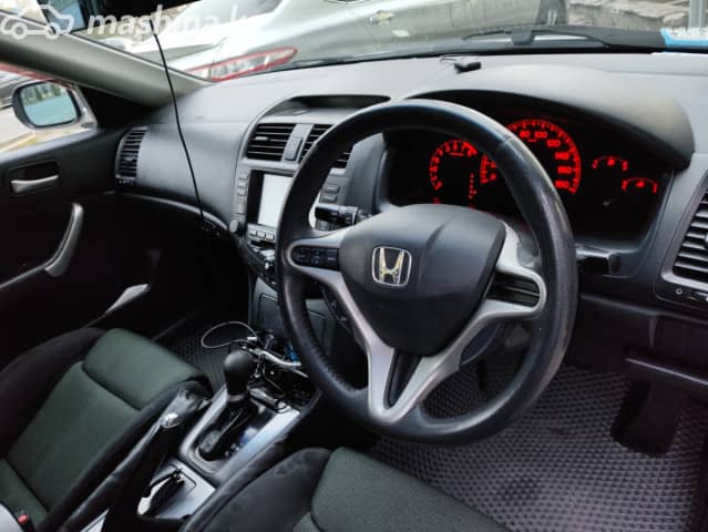 Honda Accord VII 2.4 AT 4WD