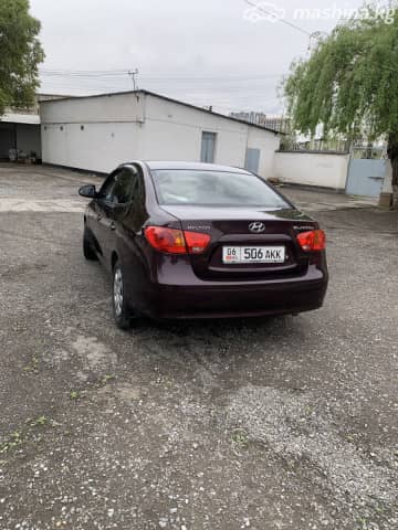 Hyundai Elantra IV (HD) 1.6 MT