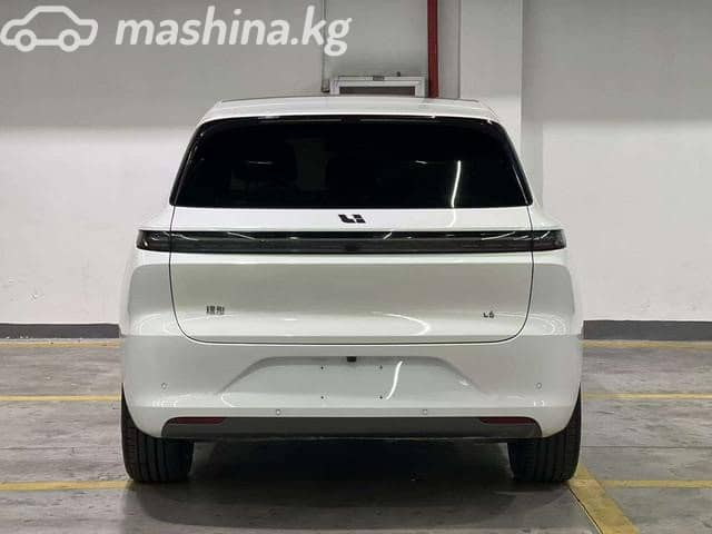 LiXiang L6 1.5hyb AT 4WD