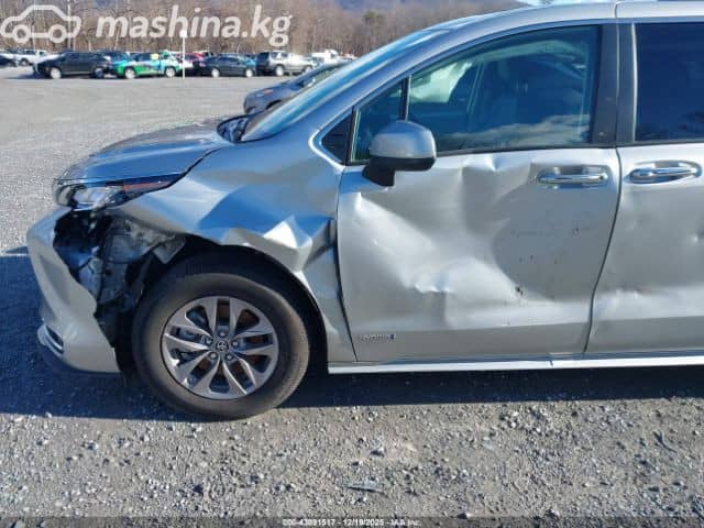Toyota Sienna IV 2.5hyb AT