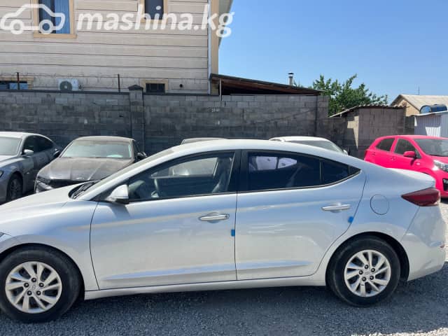 Hyundai Avante VI 1.6 AT
