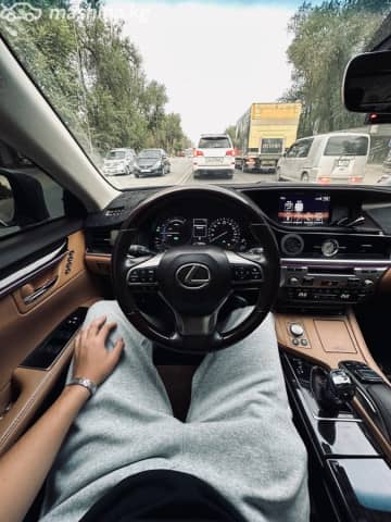Lexus ES VI Рестайлинг 300h 2.5hyb CVT