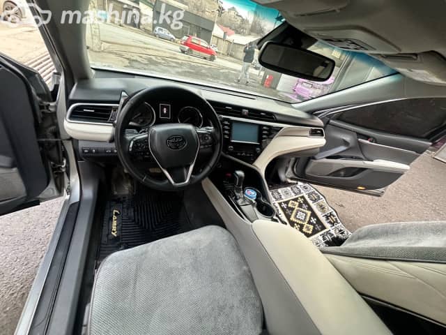 Toyota Camry VIII (XV70) US Market 2.5 AT