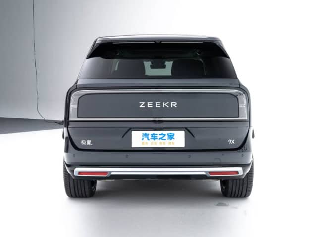 Zeekr 9X 2.0hyb AT 4WD