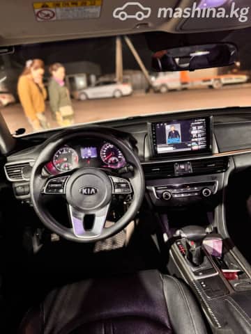 Kia K5 II 2.0 AT