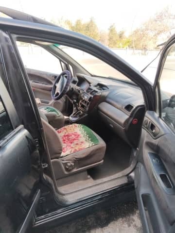 Mitsubishi Space Wagon III 2.4 MT