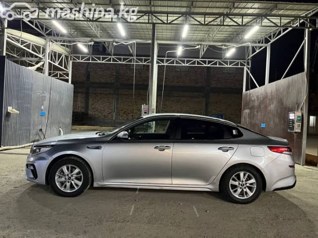 Kia K5 II 2.0 AT