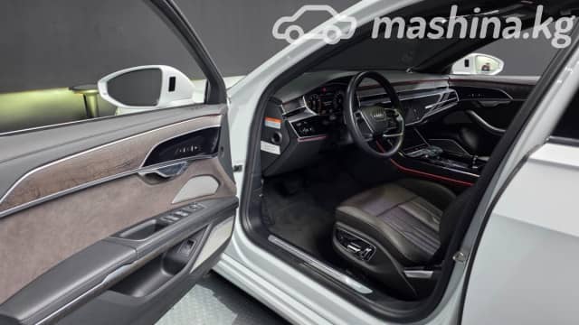 Audi A8 IV (D5) Рестайлинг Long 55 TFSI 3.0 AT 4WD