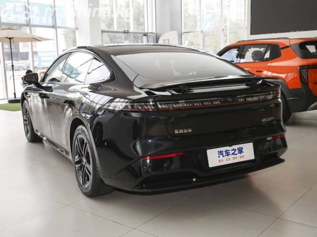 Dongfeng eπ 007 Electro AT