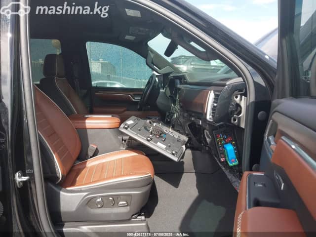 GMC Sierra IV Рестайлинг Crew Cab 6.2 AT 4WD