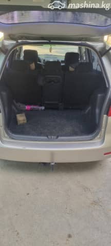 Toyota Corolla Verso I 1.8 MT