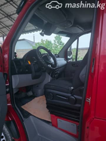 Mercedes-Benz Фургон (6х2)