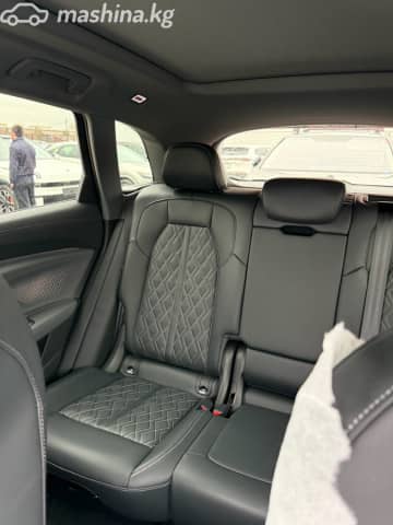 Audi Q5 III 40 TFSI 2.0 AMT 4WD