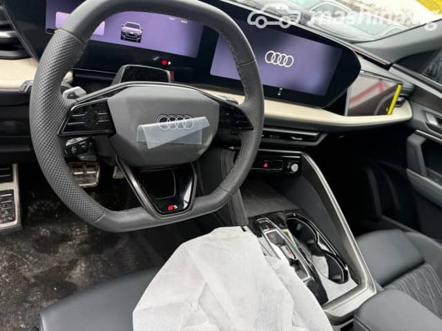 Audi Q5 III 40 TFSI 2.0 AMT 4WD