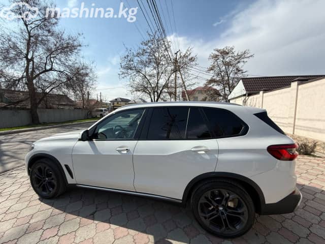 BMW X5 IV (G05/G18) 40i 3.0 AT 4WD